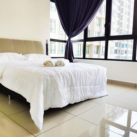 Netflix# Conezion Ioi Resort City By Salaam Suites Putrajaya Bagian luar foto