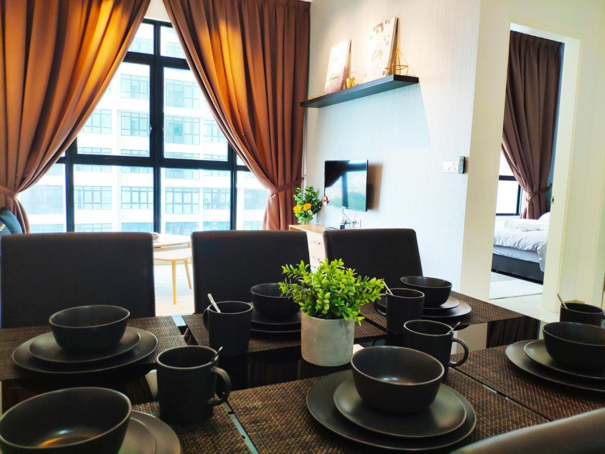 Netflix# Conezion Ioi Resort City By Salaam Suites Putrajaya Bagian luar foto