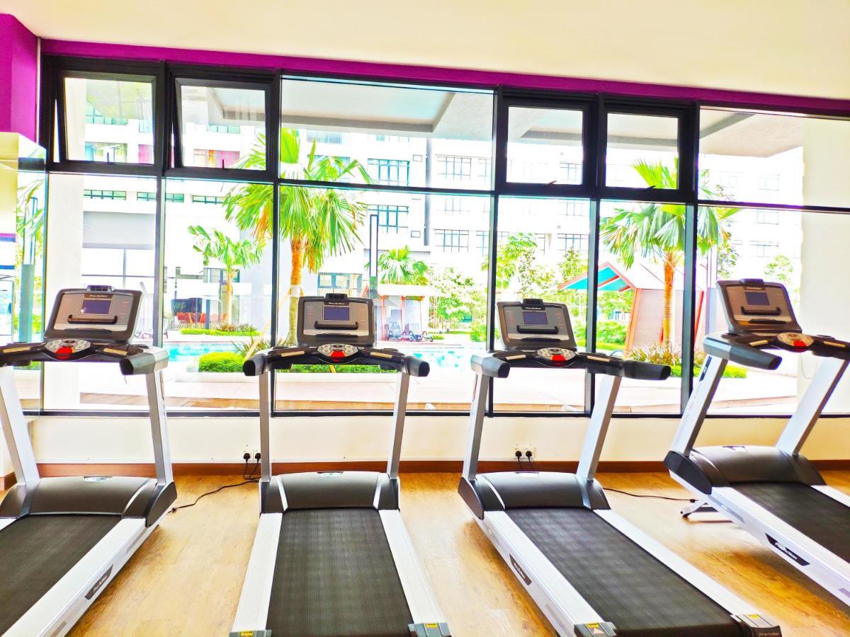 Netflix# Conezion Ioi Resort City By Salaam Suites Putrajaya Bagian luar foto