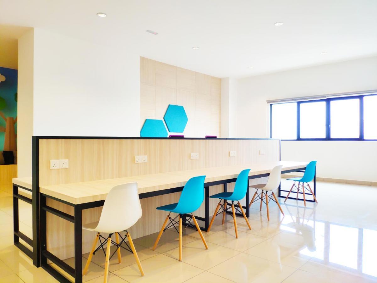 Netflix# Conezion Ioi Resort City By Salaam Suites Putrajaya Bagian luar foto