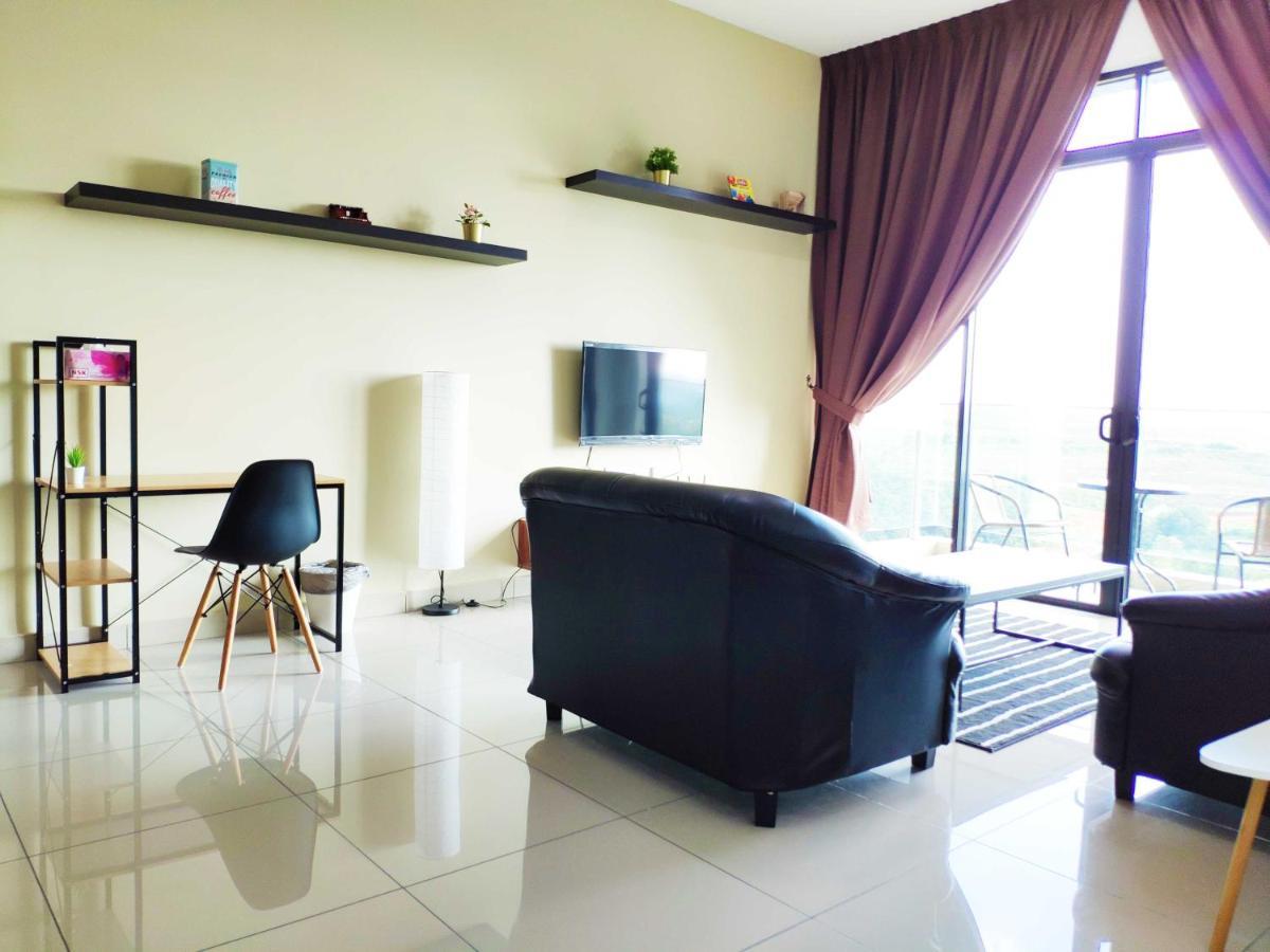 Netflix# Conezion Ioi Resort City By Salaam Suites Putrajaya Bagian luar foto