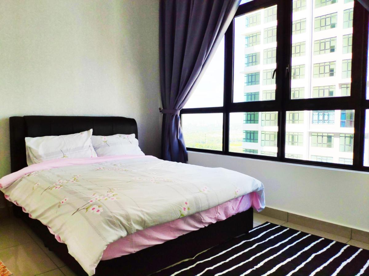 Netflix# Conezion Ioi Resort City By Salaam Suites Putrajaya Bagian luar foto