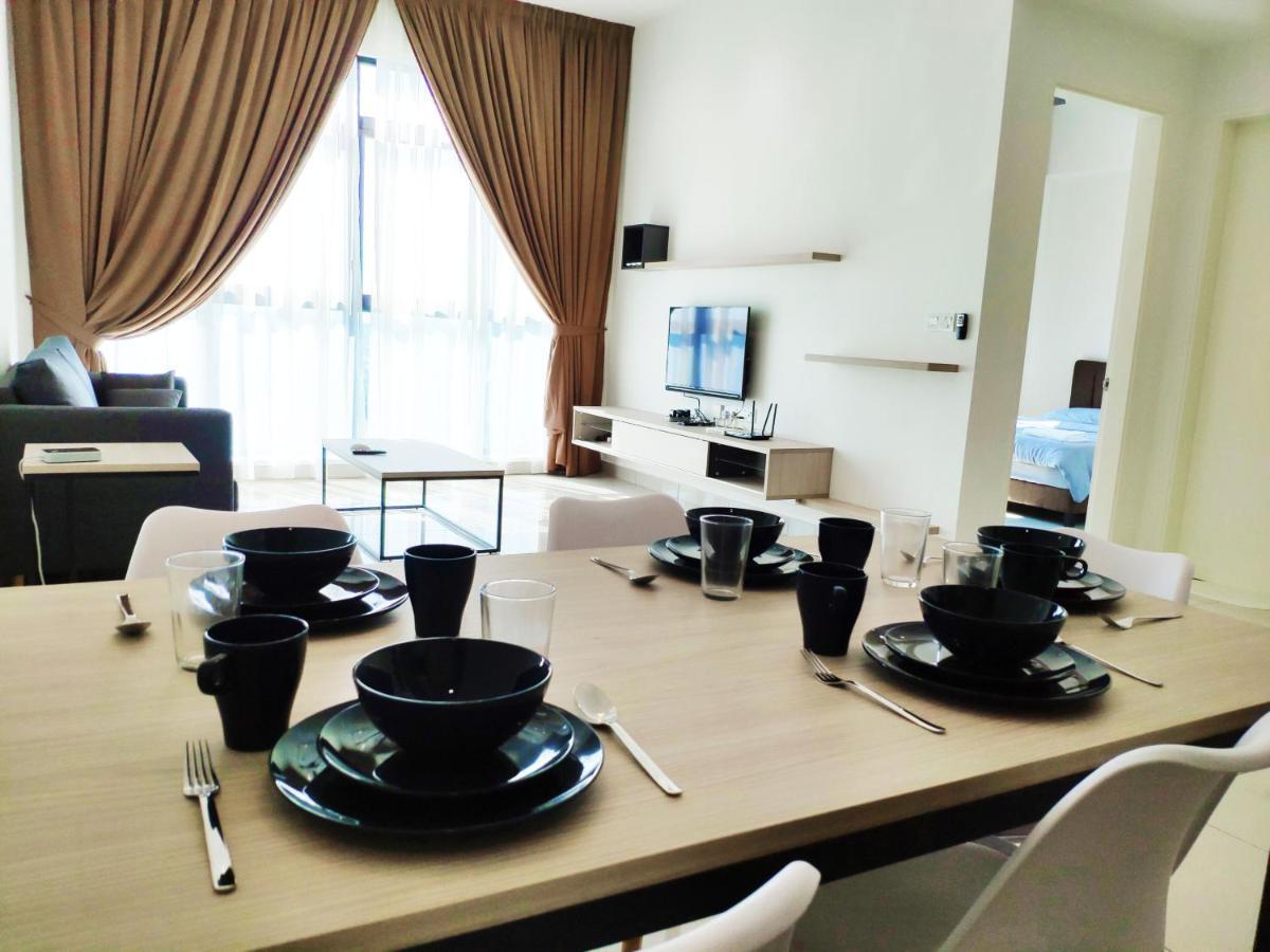 Netflix# Conezion Ioi Resort City By Salaam Suites Putrajaya Bagian luar foto