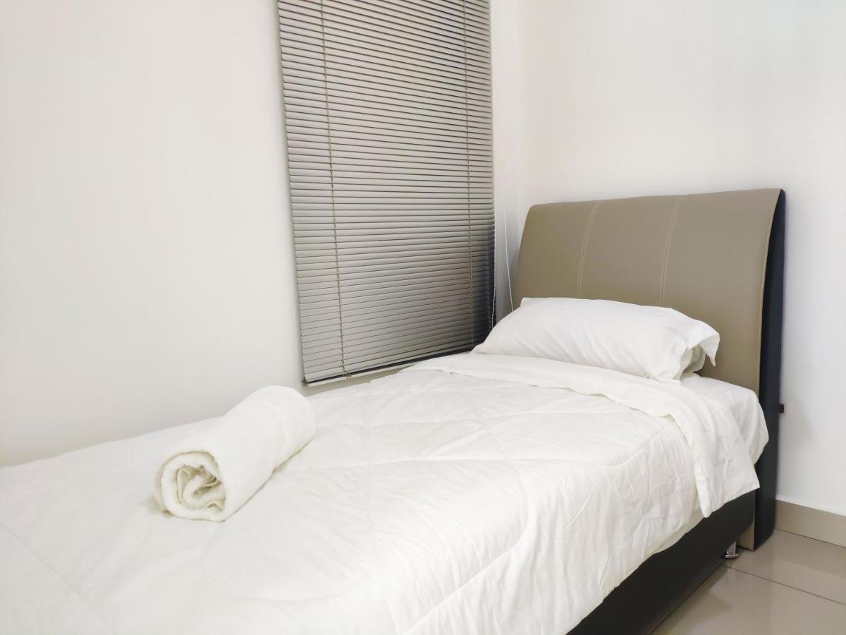 Netflix# Conezion Ioi Resort City By Salaam Suites Putrajaya Bagian luar foto