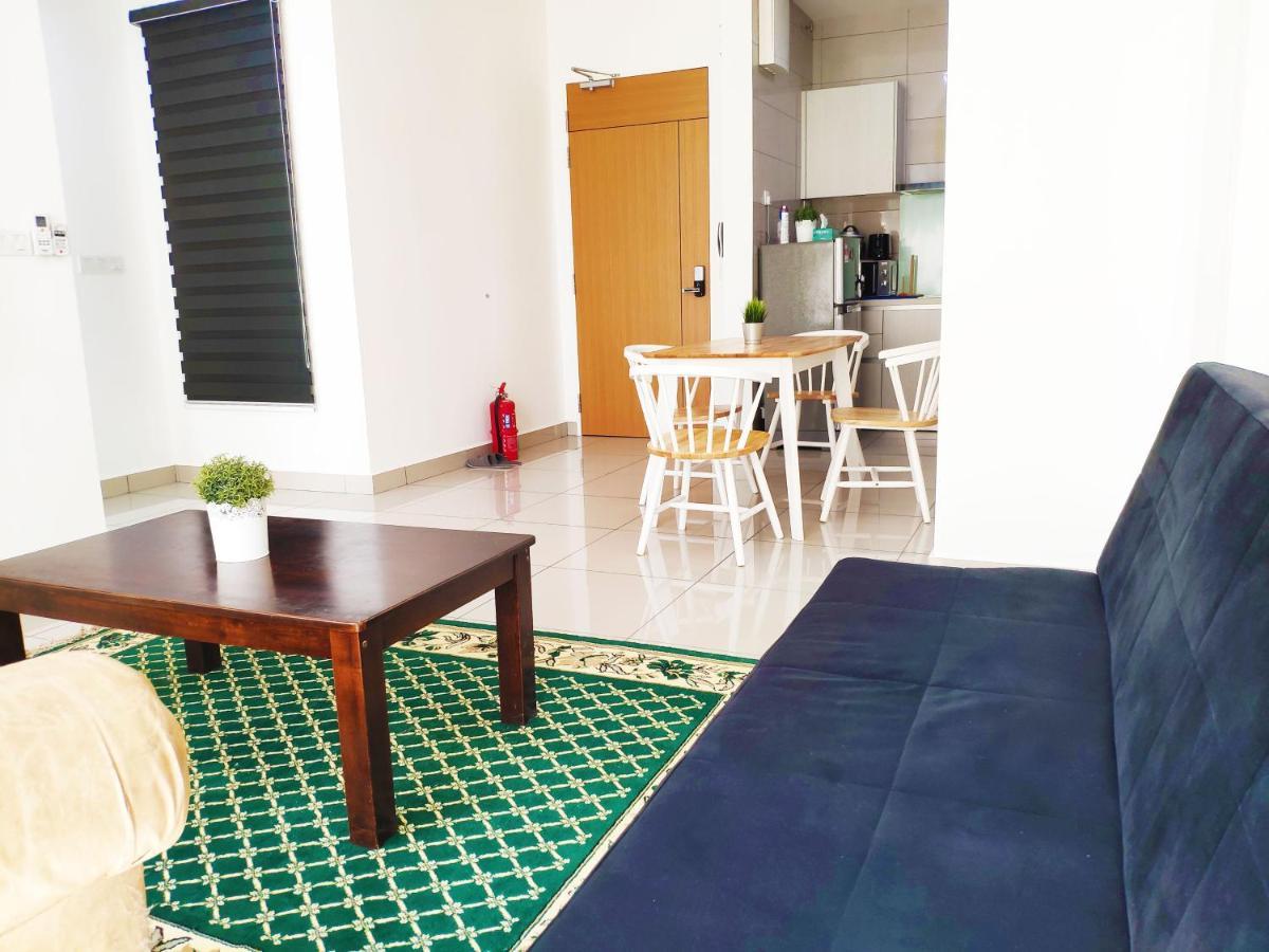 Netflix# Conezion Ioi Resort City By Salaam Suites Putrajaya Bagian luar foto