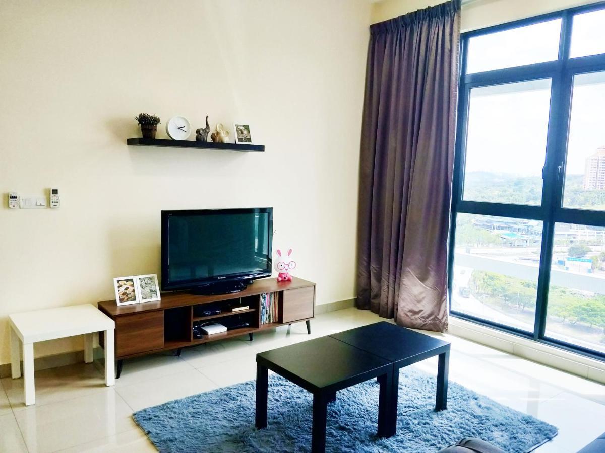 Netflix# Conezion Ioi Resort City By Salaam Suites Putrajaya Bagian luar foto