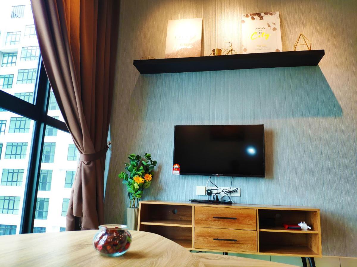 Netflix# Conezion Ioi Resort City By Salaam Suites Putrajaya Bagian luar foto
