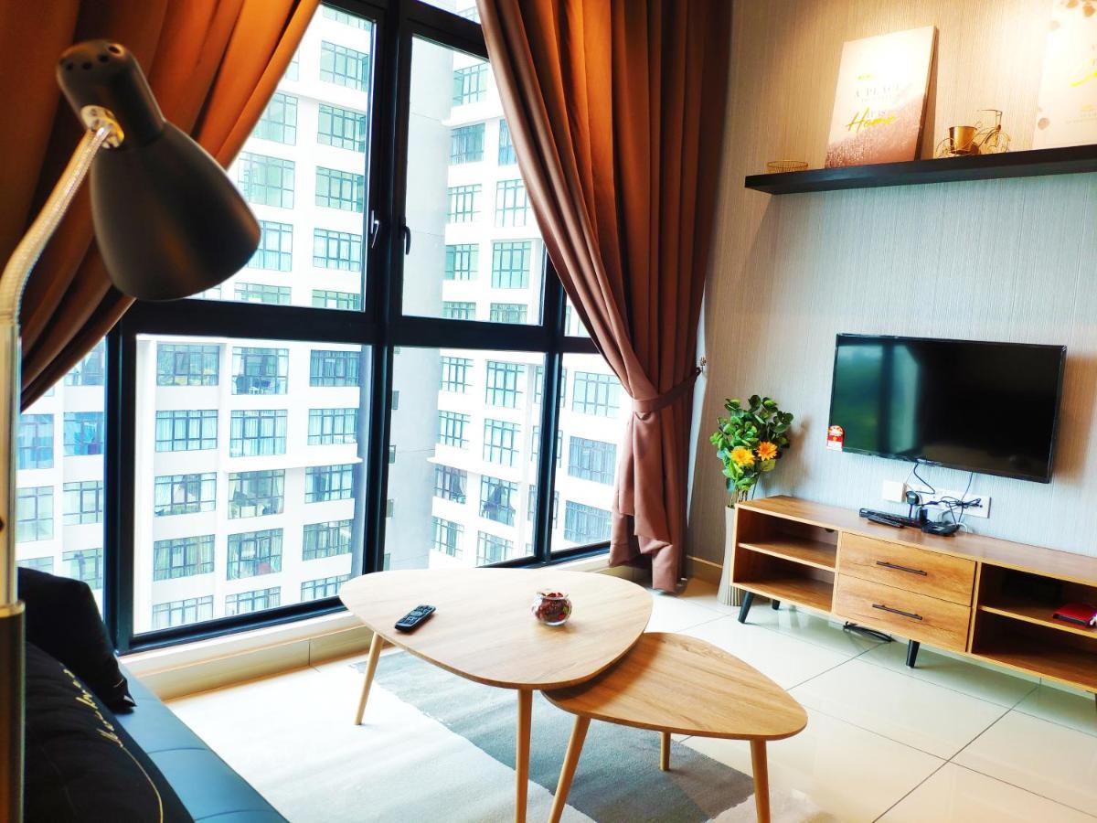 Netflix# Conezion Ioi Resort City By Salaam Suites Putrajaya Bagian luar foto